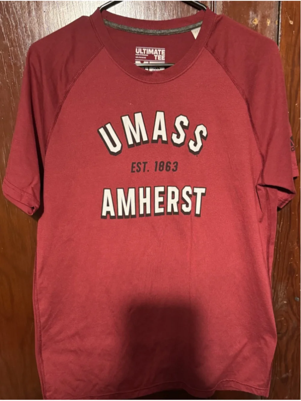 UMass Amherst Minutemen Adidas S/S T-shirt Men M Red
